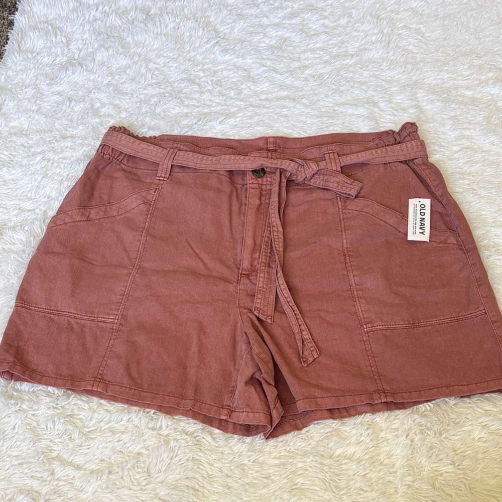 NWT Old Navy Dusty Red High-Waisted Twill Workwear Shorts 100% Cotton Size L